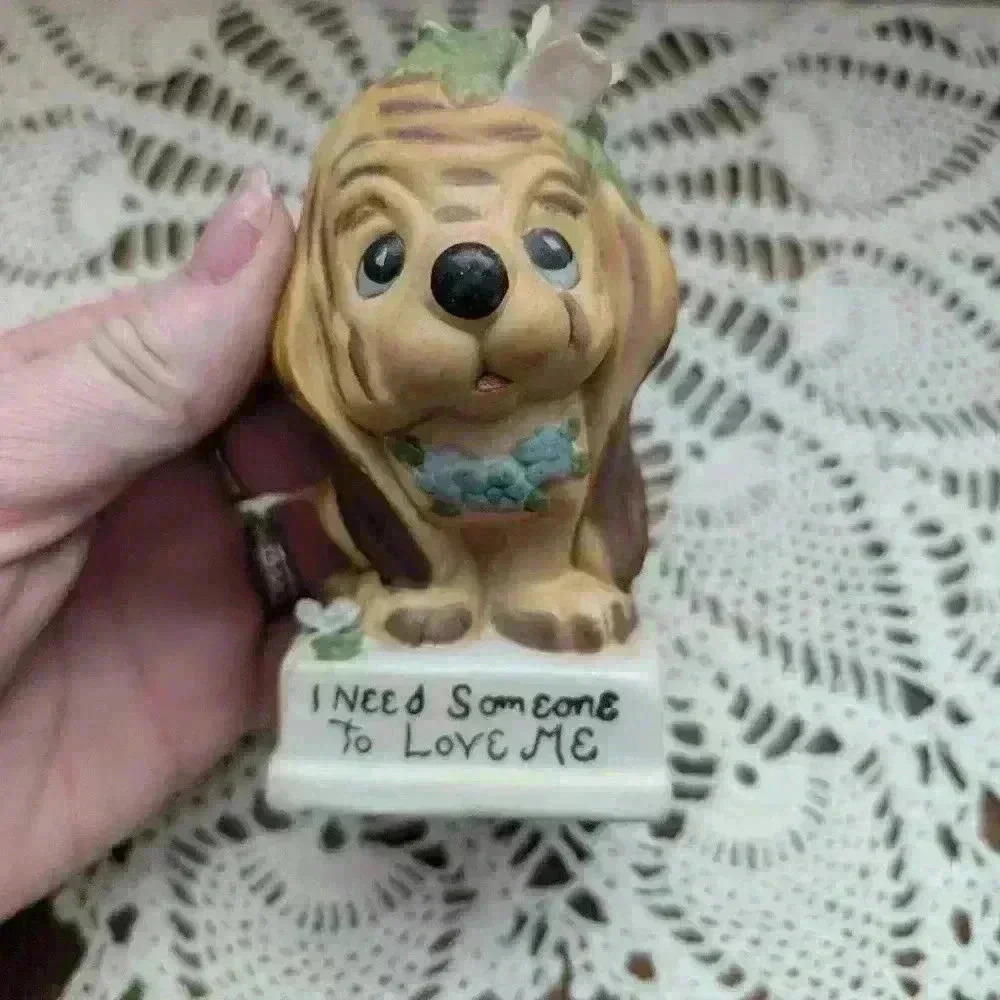 Vintage  dog figurine